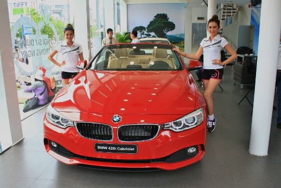 BMW series 4 mui xếp cứng mới nhất về Sài Gòn giá 2,9 tỷ đồng
